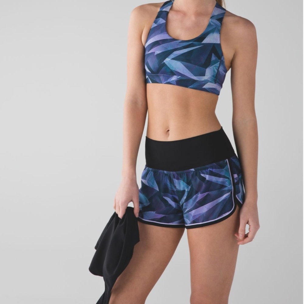 EUC Lululemon Drop It Low Short Pretty Prism Multi Black Lilac